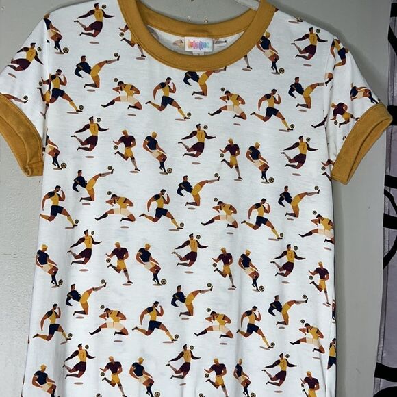 LuLaRoe Women's Small Soccer Player Tee Shirt White Yellow Graphic - Picture 4 of 10